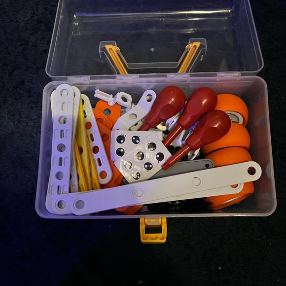 Building - Picture 2 of 7